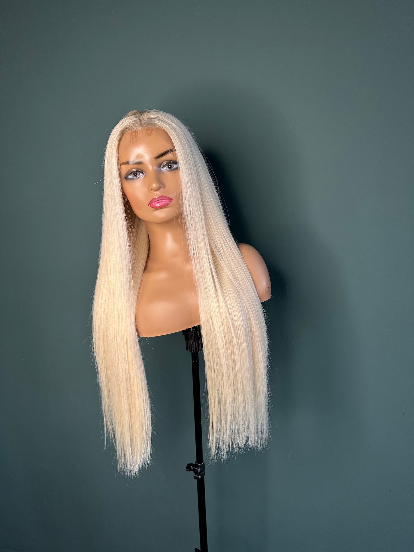 Ivory - platinum blonde wig