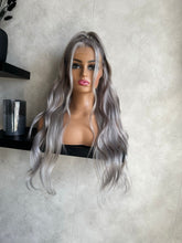 Load image into Gallery viewer, The Jessica wig
