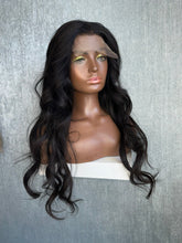 Load image into Gallery viewer, 5x5 closure wig Bodywave - pruiken
