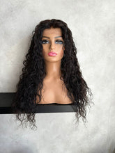 Load image into Gallery viewer, 5x5 closure wig Beach wavy
