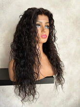Load image into Gallery viewer, 5x5 closure wig Beach wavy
